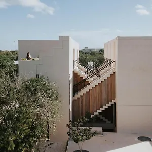 https://eterna-tulum.allrivieramayahotels.com