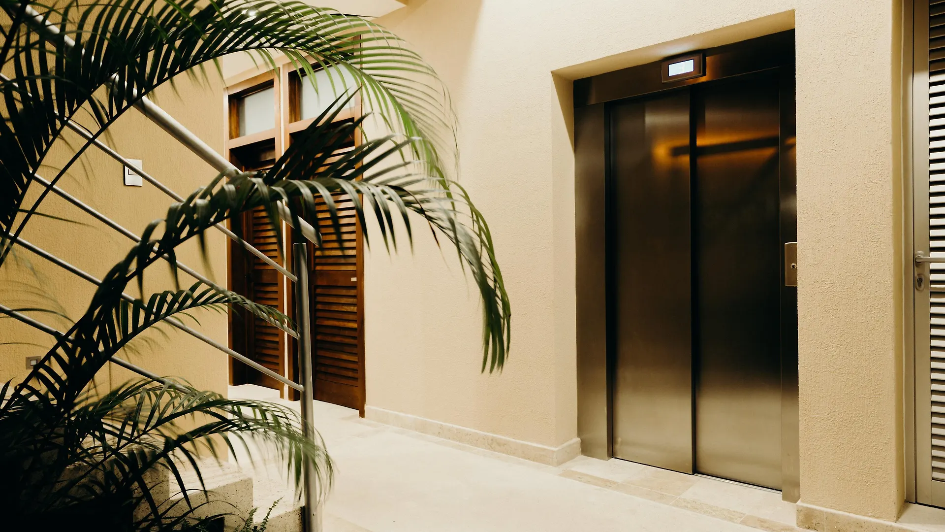 Biwa Tulum Hotel